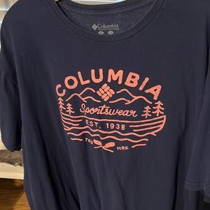 Like new Columbia tshirt cute colors